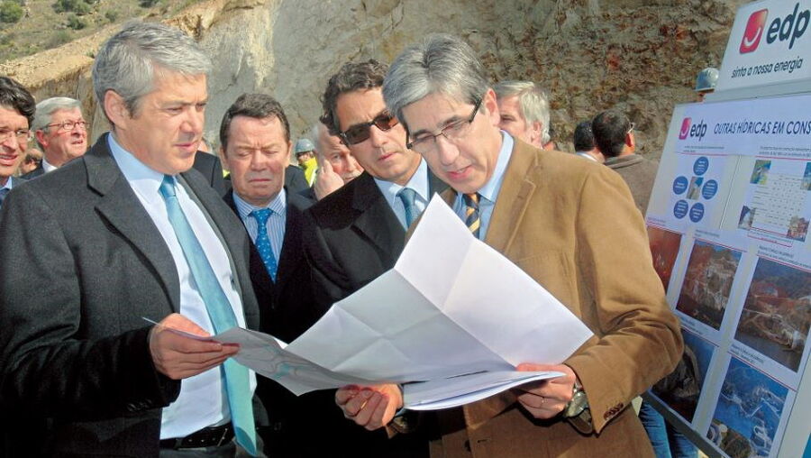 José Sócrates, Manuel Pinho e António Mexia nas obras da barragem do Baixo Sabor que fundamenta o crime de participação económica em negócio 